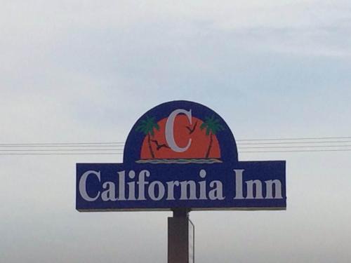 Victorville Hotel | California Inn Hotel and Suites Adelanto US 395