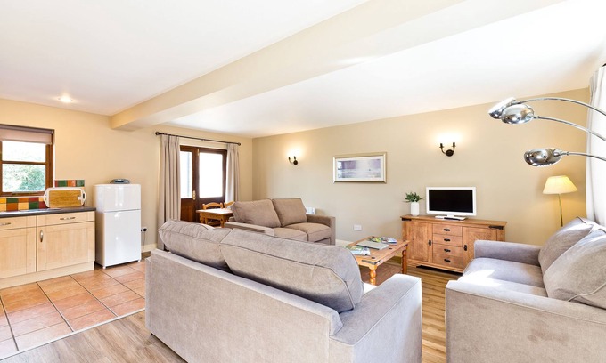Knockerdown Apartamento | Callow Cottage With Shared Swimming Pool