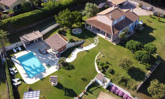 Eccica-Suarella Casa | Calma y naturaleza: casa de 90 m² con piscina cerca del mar y las montañas