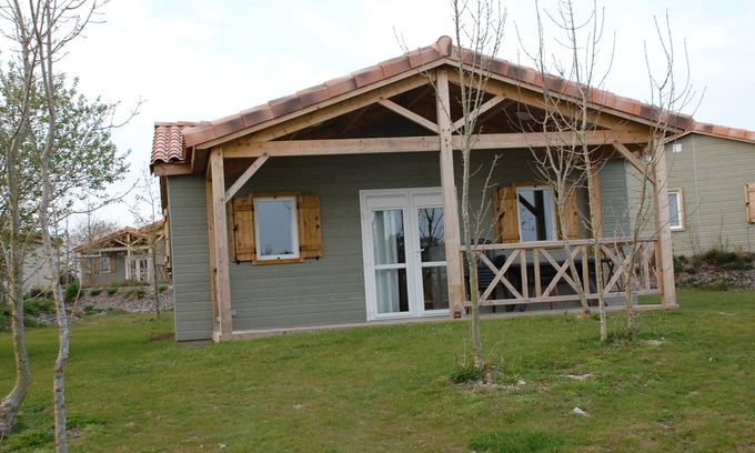 La Chapelle-Hermier Chalet De Esquí | Chalet sereno con piscina, cerca del lago de Jaunay y playas, ideal para familias y niños