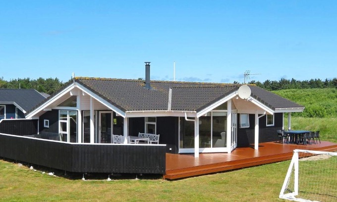 Harboore Casa | Calm Holiday Home in Harboore with Sauna