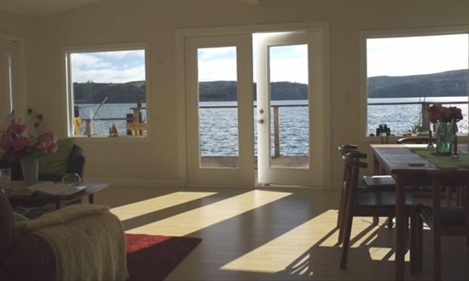 Marshall Casa | Tranquilidad en la bahía en Marin - Renovado Waterfront Home