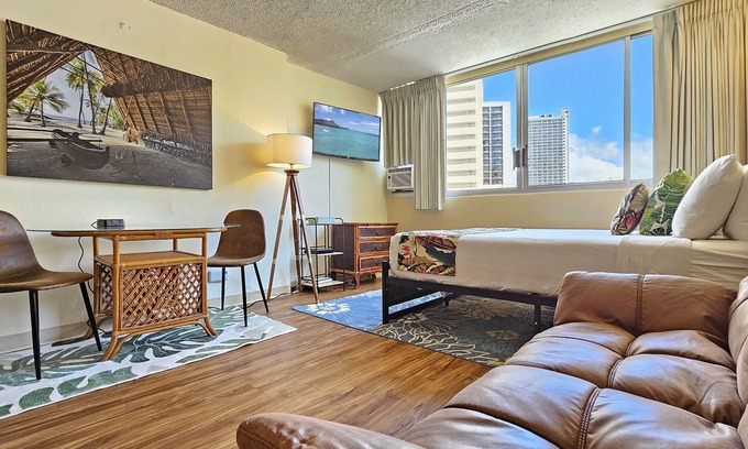 Waikiki Apartamento | Calm, Quiet, New, & Clean Waikiki Queen Bed Studio - WAIKIKI GRAND HOTEL® 804