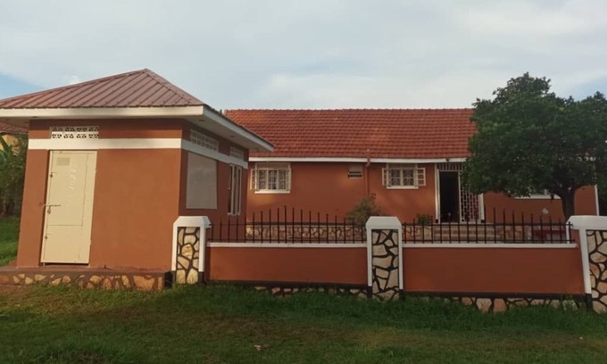 Jinja Cama Y Desayuno | Calm river inn