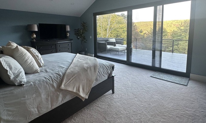 Fly Creek Casa | Calypso Hill-Luxury in Fly Creek*Stunning Views*