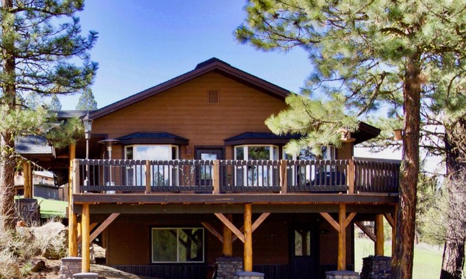 New Meadows Casa | Camas Family Cabin