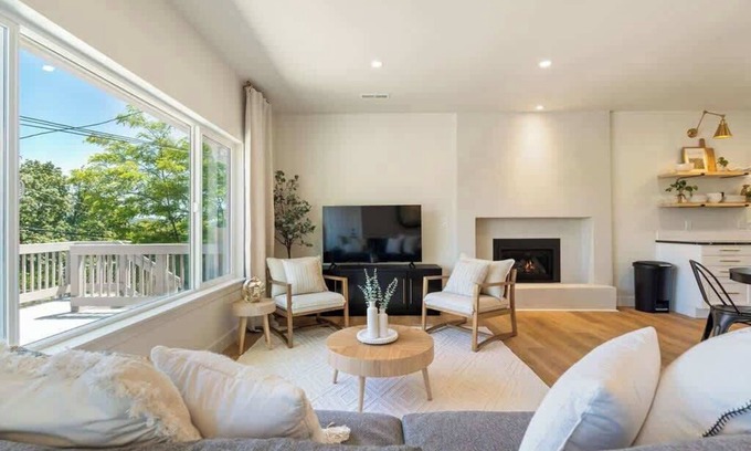 Camas Casa | Camas Retreat With Hot Tub