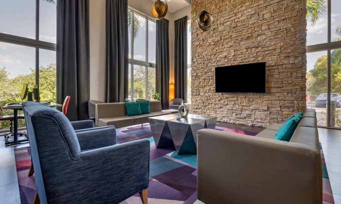 Dania Beach Hotel | Cambria Hotel Ft Lauderdale, Airport South & Cruise Port