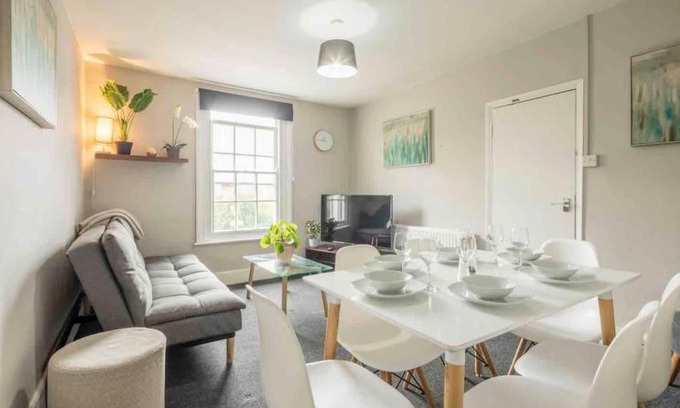 Cambridge Apartamento | Cambridge 3 bedroom flat with private parking