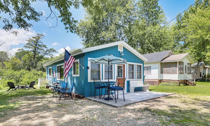 Cambridge Cabina | Cambridge Cabin - 3 Min Walk to Lake Ripley!