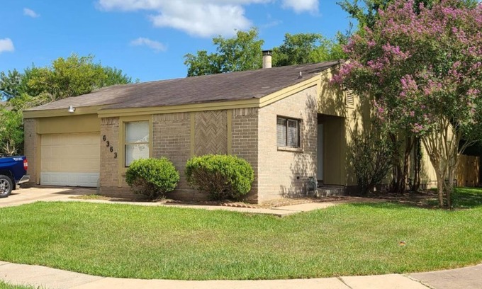 Greater Fondren Southwest Casa | Cambridge Haven