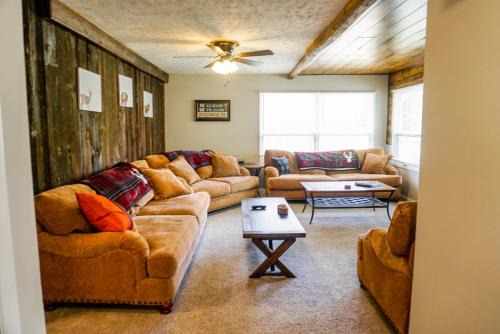 Tannersville Casa | Camelback Rd Rancher- On ONE ACRE & near attractions