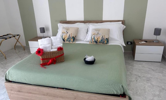 Canosa di Puglia Cama Y Desayuno | Camera - Torre dell'Orologio