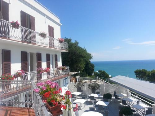 Sirolo Casa | Camera Vista Mare Sunrise-Top Panorama-Only Adults