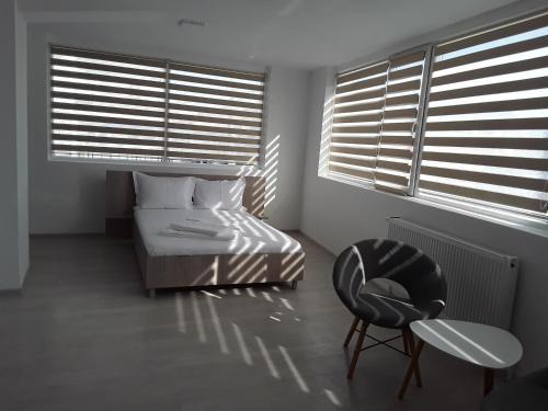 Mahmudia Casa | Camere de inchiriat Central La Calciu