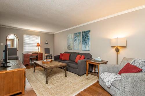 Cardinal Heights Apartamento | Cameron House-2 br apt 2 mins Park Plaza Mall-6 mins UALR-7 mins UAMS