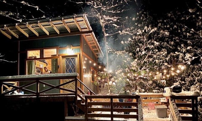 Todd Alquiler De RV | Camp Bigfun: Tiny Treehouse Cabin Solar Power Off Grid