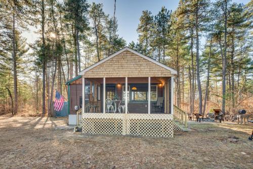 Waterboro Casa | Camp Crescendo Rustic Waterboro Cabin By Lake
