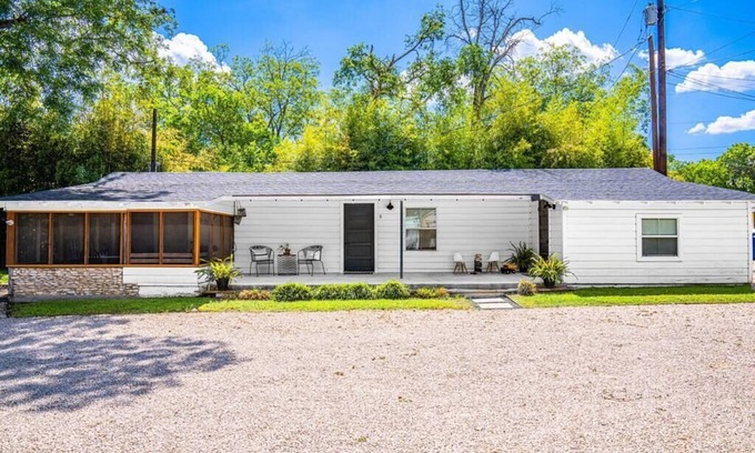Ingram Casa | Camp House @ Haven on the Loop