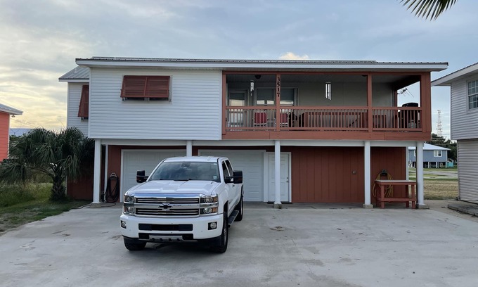 Grand Isle Casa | Camp: It Was All A Dream! Great Location!