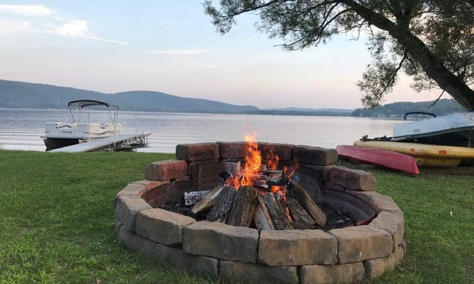 Cooperstown - Otsego Lake Cabaña | "Camp Moonshine" Cooperstown Lakefront Cottage