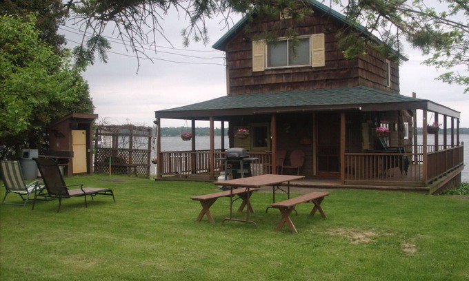 Cayuga Cabaña | Camp Onondaga Cabaña histórica del lago completamente restaurada
