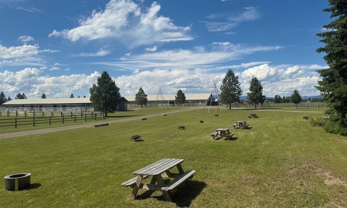 Columbia Falls Alquiler De RV | Camp Site on 24 Acre Horse Farm - Wellness Retreat Center