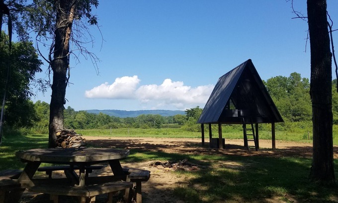 Thurmond Cabina | Camp under Blue Ridge Mtn sky river A Frame Cabin