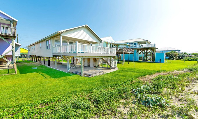 Grand Isle Casa | Campanile es un campamento frente al mar en el medio de Grand Isle