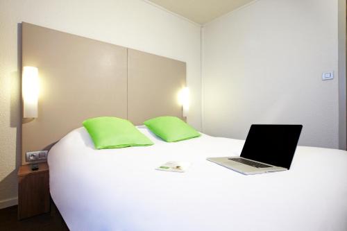 Villejuif Hotel | Campanile Villejuif