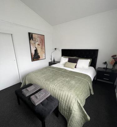 Leamington Apartamento | Campbell Unit