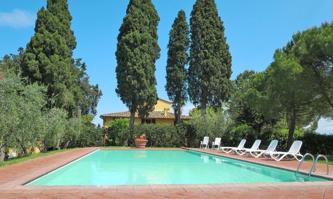 Tavarnelle Val di Pesa Apartamento | Campiglia by Interhome