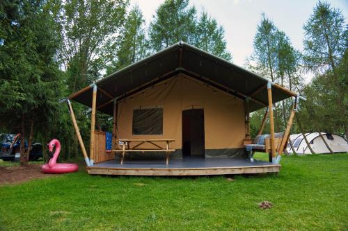 Januv Dul Chalet De Esquí | Camping 2000 - Safaritent Medium
