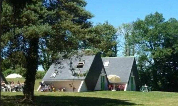 Merdrignac Casa | Camping 3 étoiles - Piscine - eehaeh