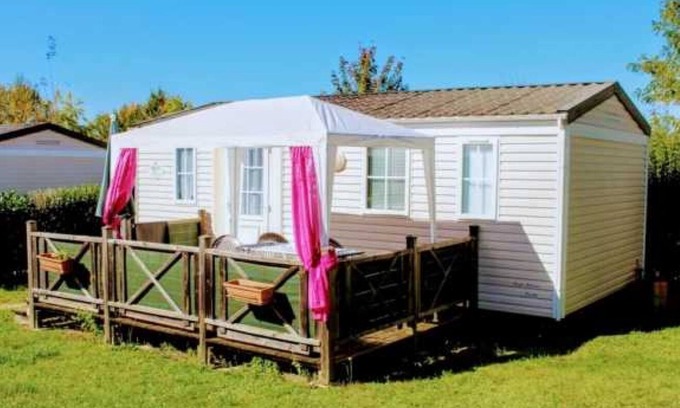 Verteillac Casa | Camping 3 étoiles - Piscine - eeefai