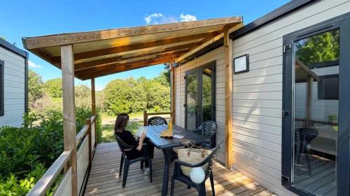 Valensole Otro | Camping 3 étoiles - Piscine - ccbaefg