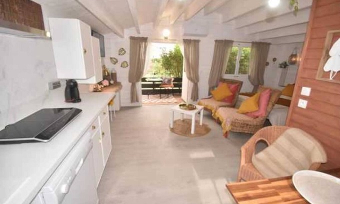 Paluds de Noves Chalet De Esquí | Camping 4 étoiles - Piscine - eehfaa