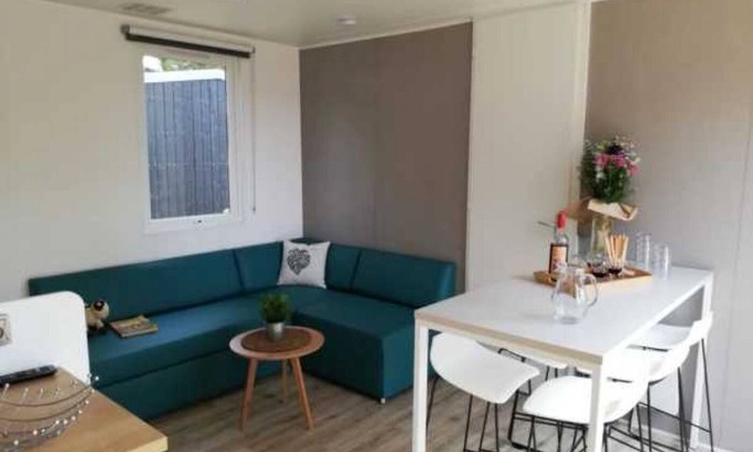 Aubigny-les-Clouzeaux Casa | Camping 4 étoiles - Piscine - eehhie