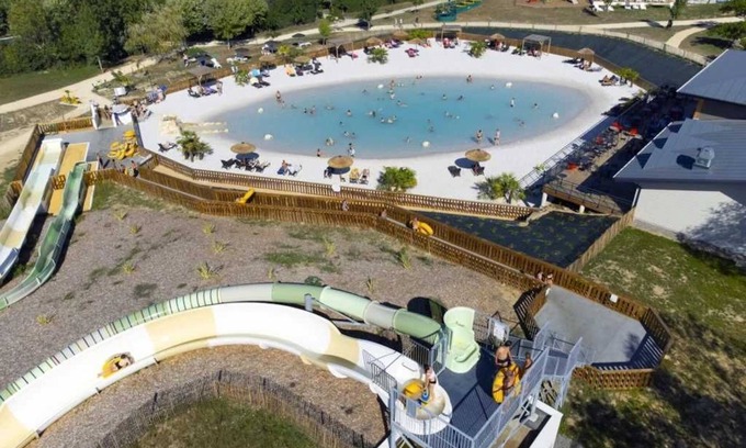 Aubigny-les-Clouzeaux Casa | Camping 4 étoiles - Piscine - eehhig