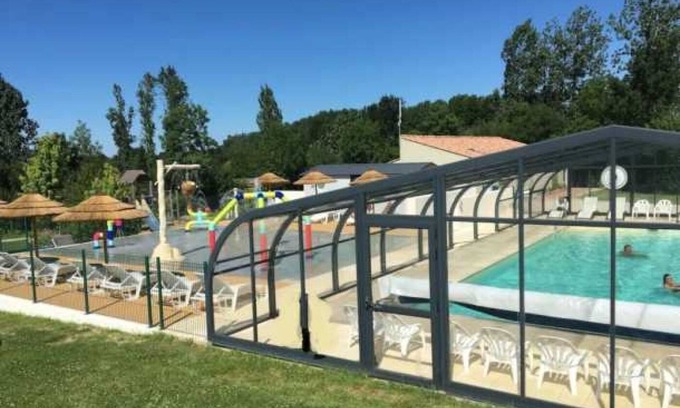 Aubigny-les-Clouzeaux Casa | Camping 4 étoiles - Piscine - eehi00