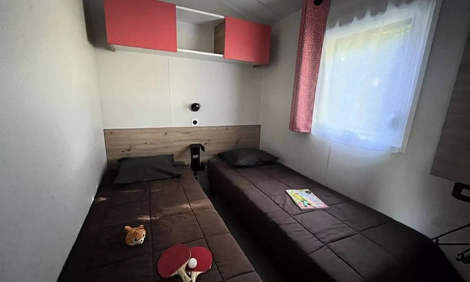 Aubigny-les-Clouzeaux Casa | Camping Campilo **** - 4-Room Premium Cottage for 6 People with Air Conditioning