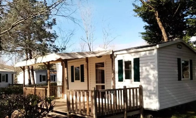 Saint-Maurice-dʼArdeche Casa | Camping Domaine du Cros d'Auzon**** - Comfort mobile home 3 rooms for 4 people Air-conditioned