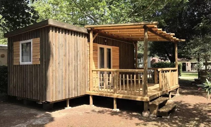 Saint-Jean-Pla-de-Corts Casa | Camping les Casteillets*** - 3-room cabin for 5 people Without sanitary facilities