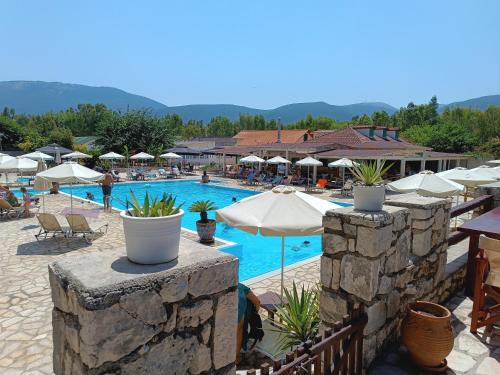 Sami Otro | Camping Karavomilos