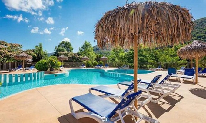 Saint-Pons-de-Thomieres Alquiler De RV | Camping Les Cerisiers du Jaur