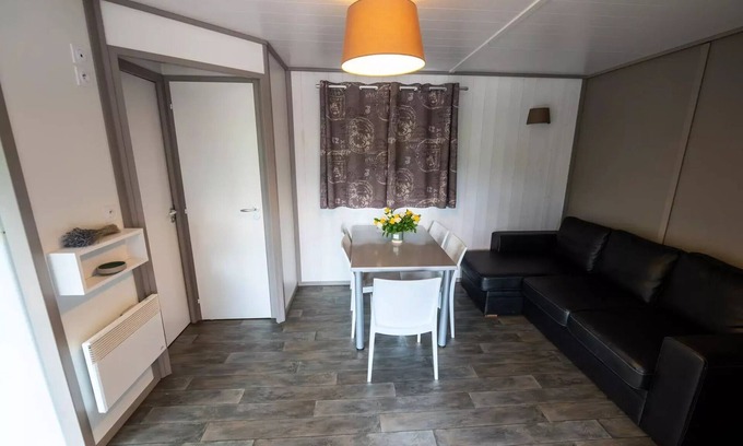 Die Chalet De Esquí | Camping La Pinède**** - 4 room chalet for 7 people