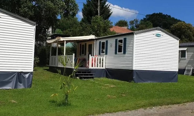 Lourdes Casa | Camping Le Vieux Berger ** - casa Trio móvil 4 Habitaciones 6 Personas
