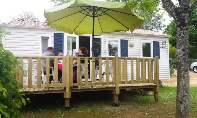 Limeuil Casa | Camping les Poutiroux **** - Résidence Mobile Confort avec terrasse 5 personnes