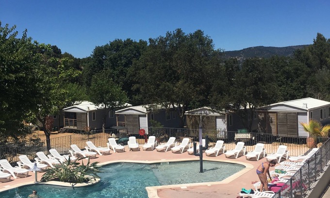 Bormes-Les-Mimosas Alquiler De RV | Camping Lou Cabasson
