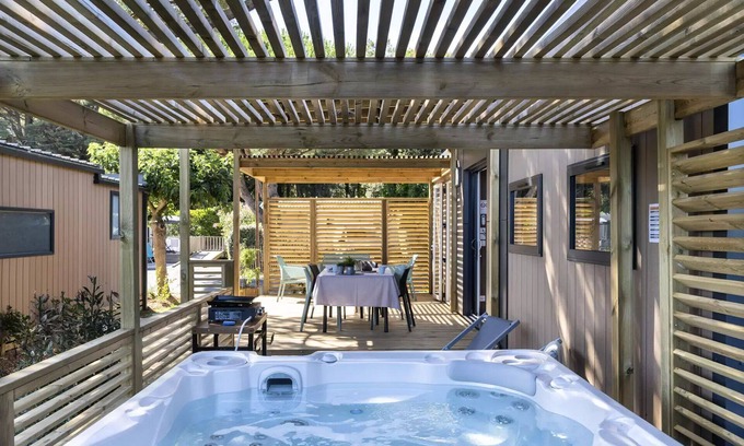 Crach Casa | Camping Romanée Le Fort Espagnol **** - Exclusive mobile home + private 4-room spa for 6 people